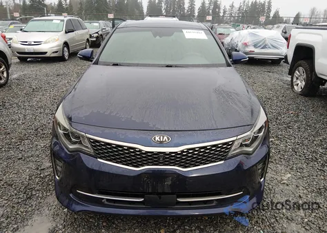2018 Kia Optima Sx Turbo z USA, uszkodzony, nr VIN 5XXGV4L28JG188870